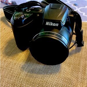 Nikon Coolpix L310 digital camera
